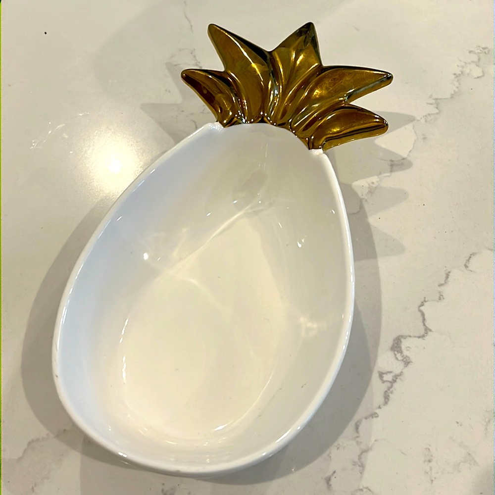 Pineapple dish